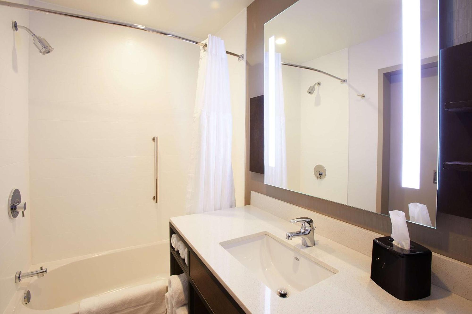 Hilton Garden Inn Elizabethtown Ngoại thất bức ảnh
